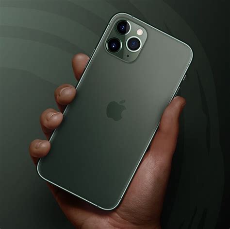 Iphone 11 Mockup&nbsp;Hand